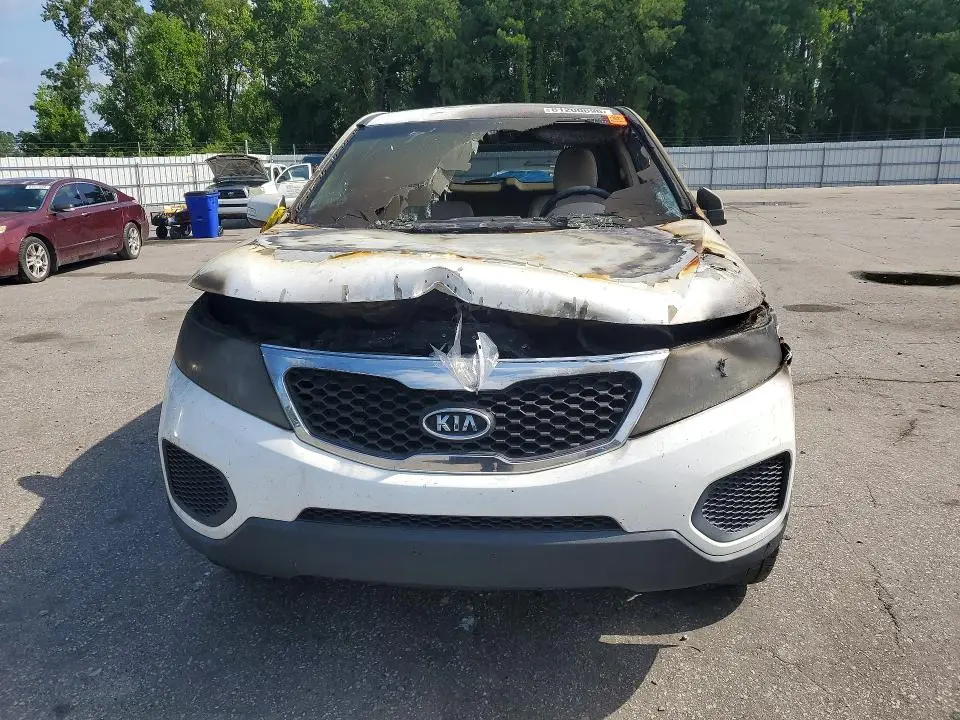 2011 KIA SORENTO BASE  