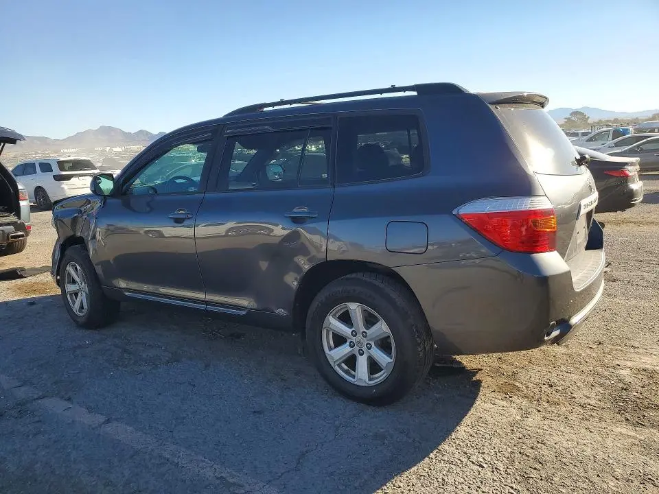 2010 TOYOTA HIGHLANDER SE  