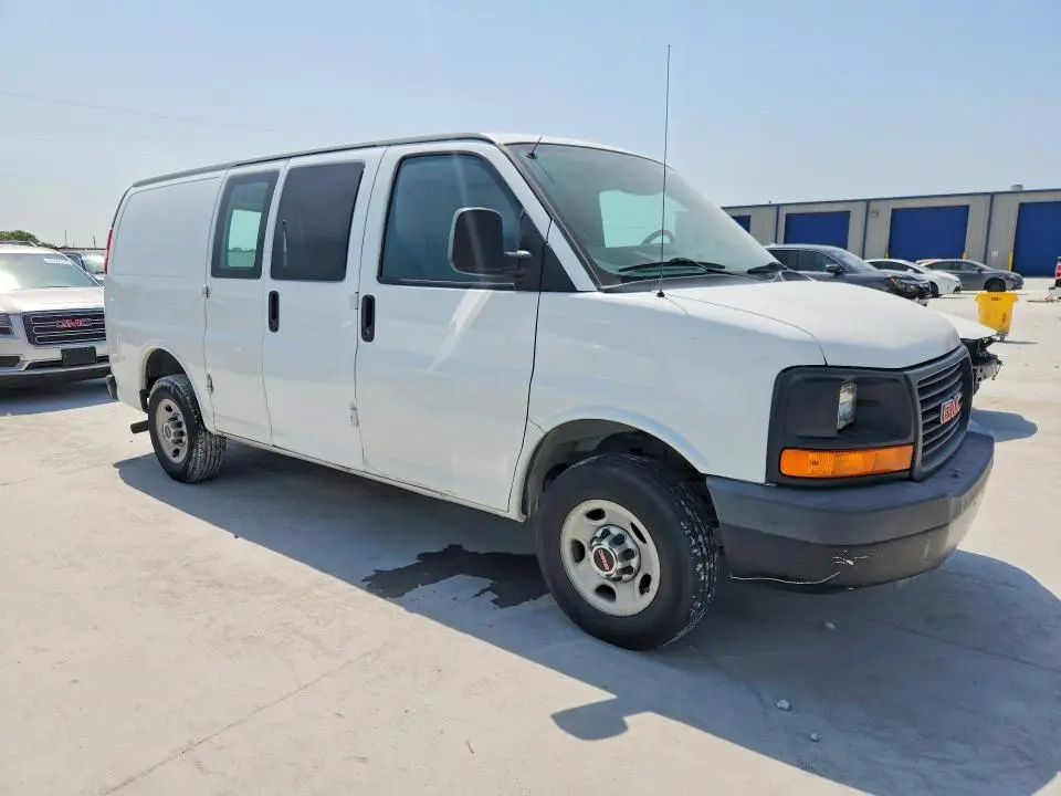 2015 GMC SAVANA G3500  