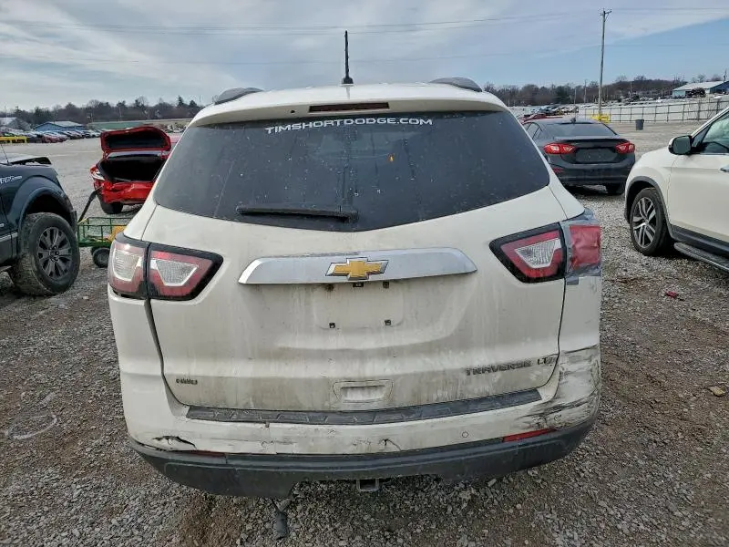 2015 CHEVROLET TRAVERSE LT  