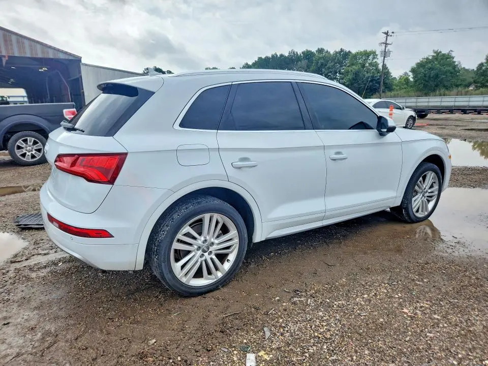 2020 AUDI Q5 PREMIUM PLUS  