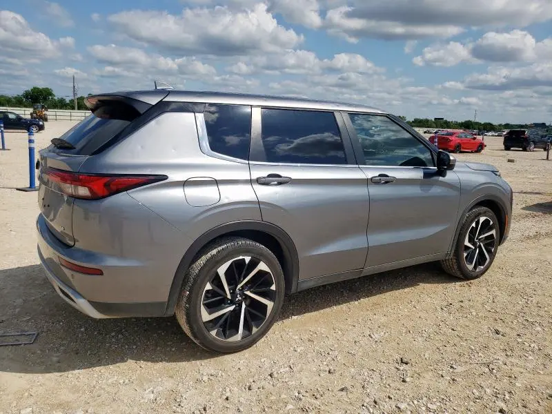 2023 MITSUBISHI OUTLANDER SE  