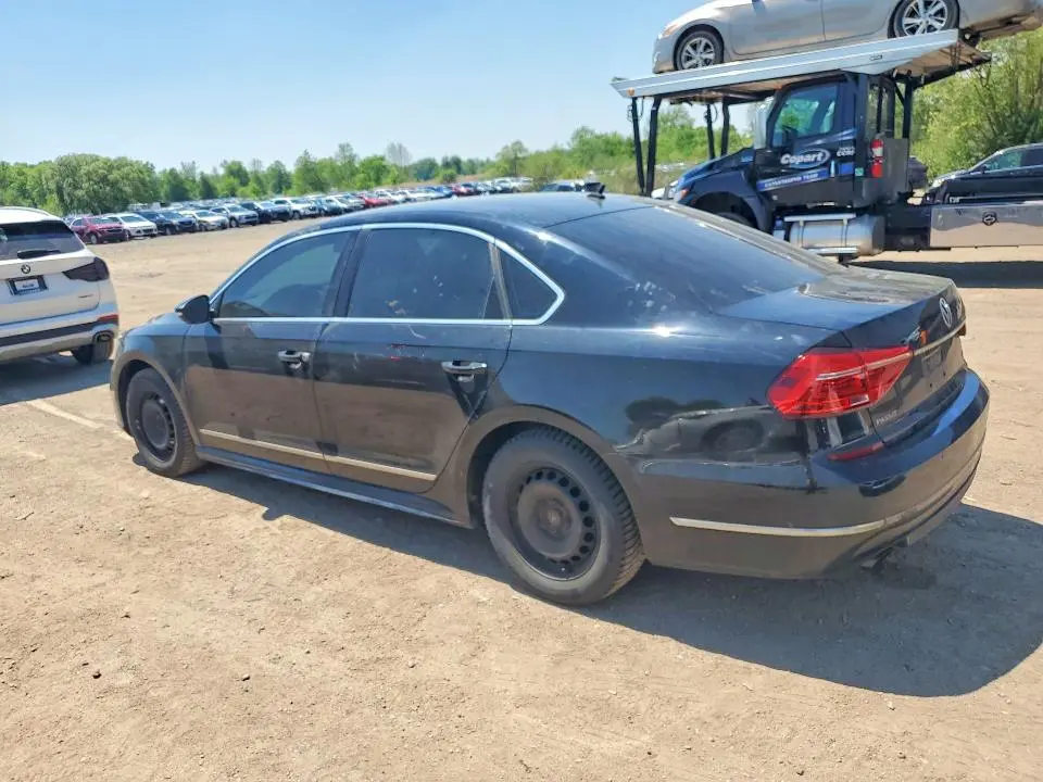 2016 VOLKSWAGEN PASSAT   