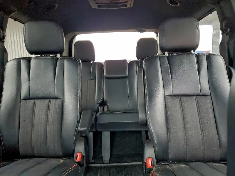 2016 CHRYSLER TOWN & COUNTRY S  