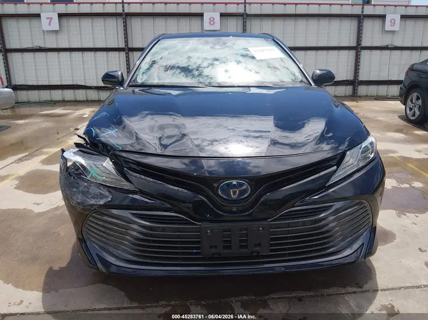 2020 TOYOTA CAMRY XLE HYBRID