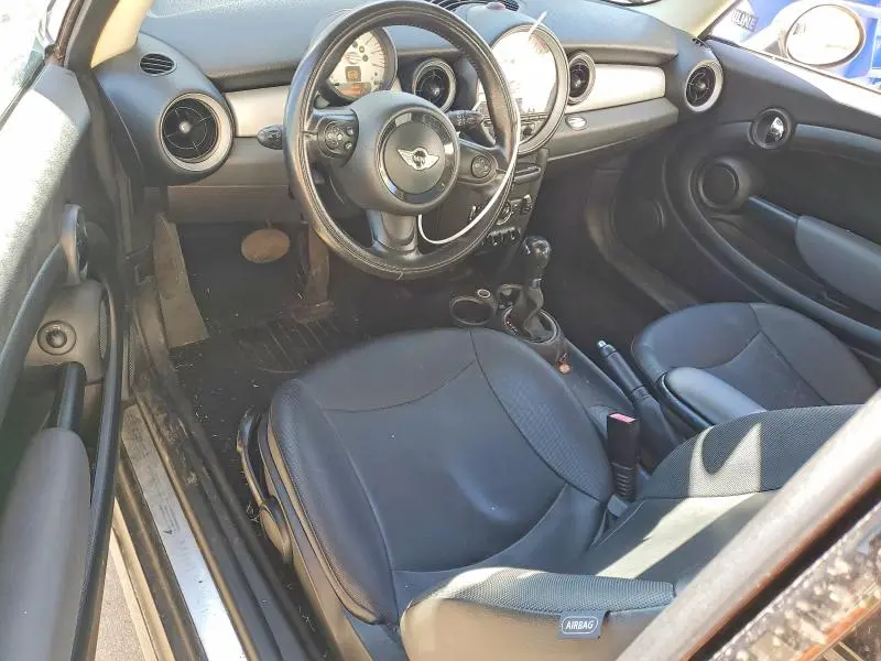 2012 MINI COOPER   