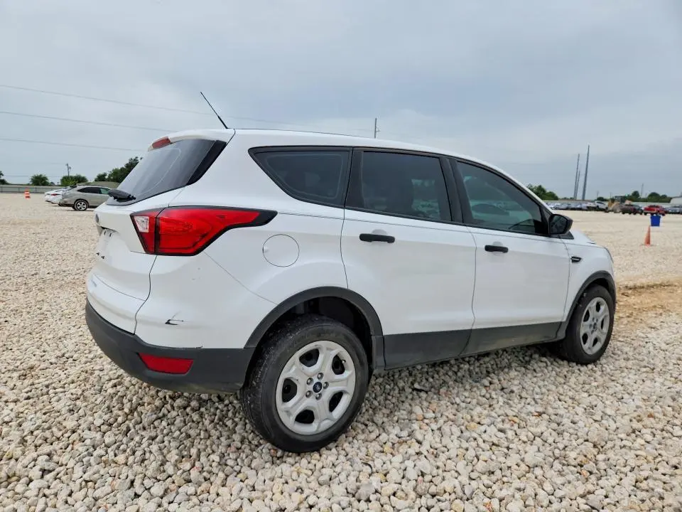 2019 FORD ESCAPE S  