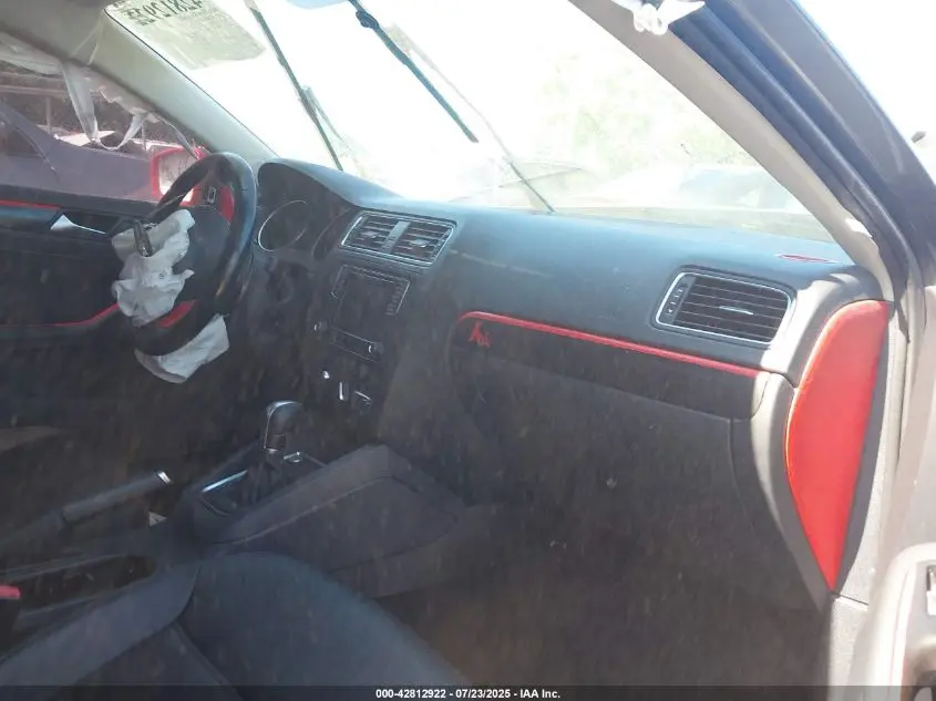 2016 VOLKSWAGEN JETTA 1.4T SE