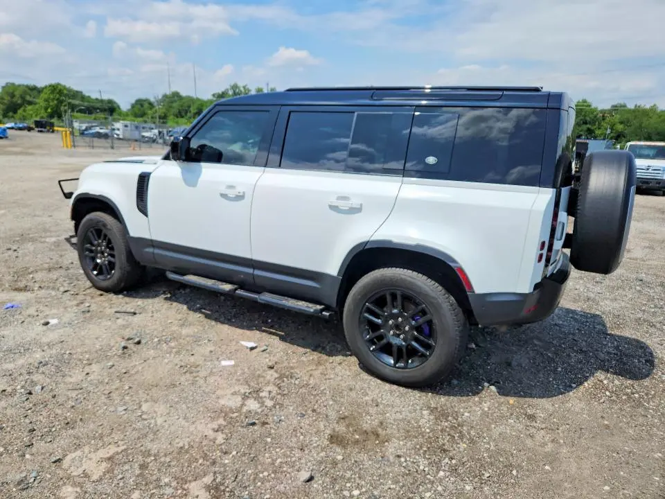 2022 LAND ROVER DEFENDER 110 S  