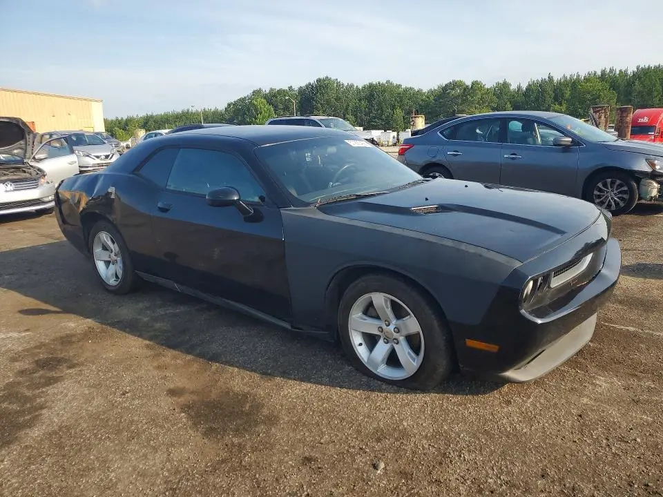 2014 DODGE CHALLENGER SXT  
