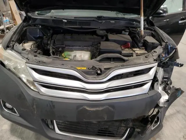 2013 TOYOTA VENZA LE  