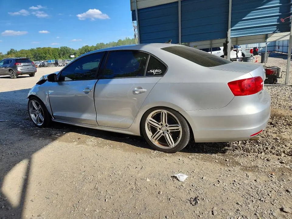2014 VOLKSWAGEN JETTA SE  