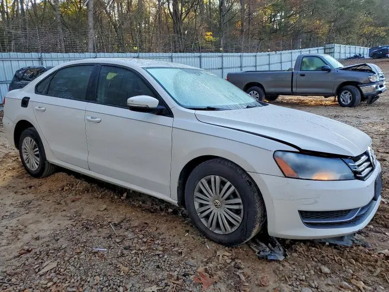 2014 VOLKSWAGEN PASSAT S  