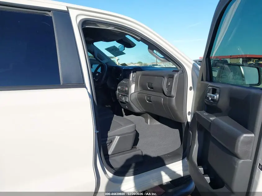 2026 CHEVROLET SILVERADO 1500 2WD  SHORT BED CUSTOM