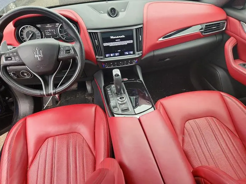 2023 MASERATI LEVANTE MODENA  