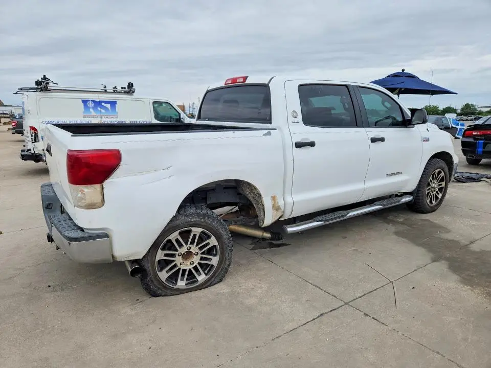 2013 TOYOTA TUNDRA CREWMAX SR5  