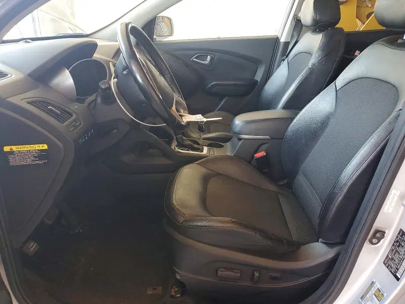 2015 HYUNDAI TUCSON SE  