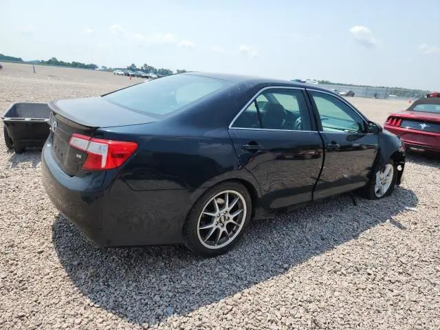 2014 TOYOTA CAMRY SE  