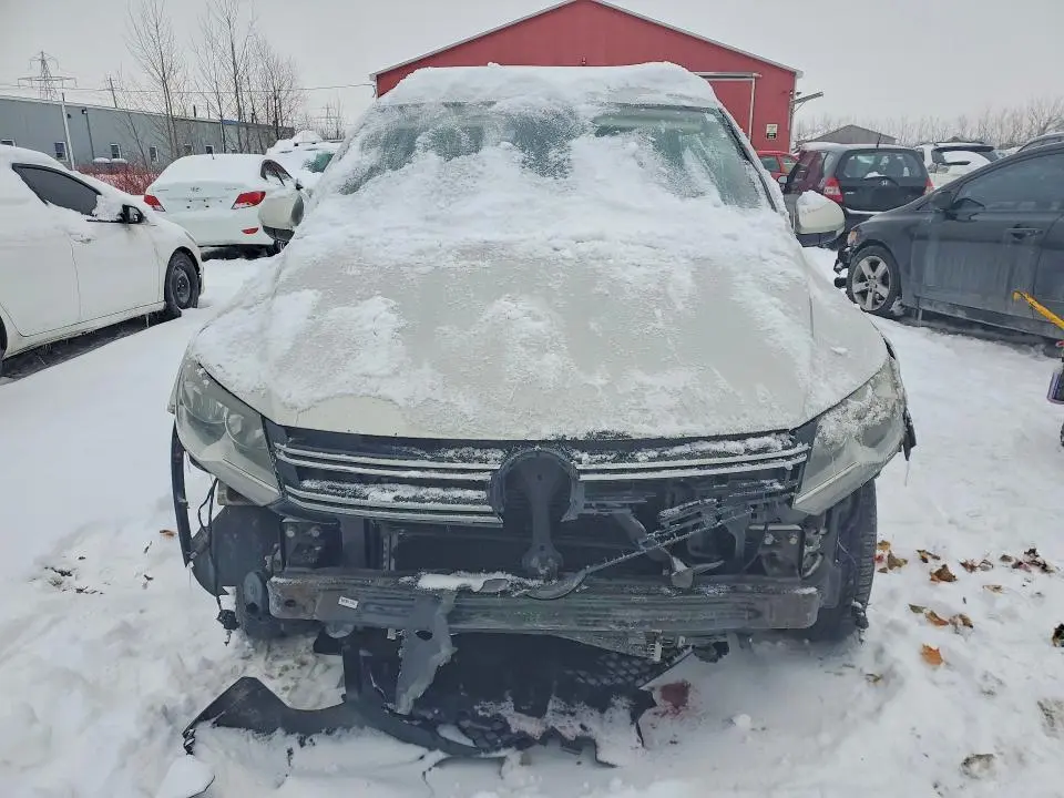 2014 VOLKSWAGEN TIGUAN S  