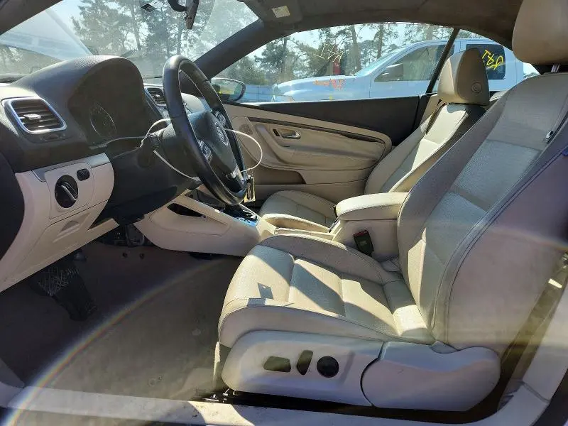 2015 VOLKSWAGEN EOS KOMFORT  