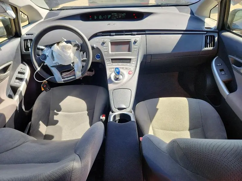 2015 TOYOTA PRIUS THREE  