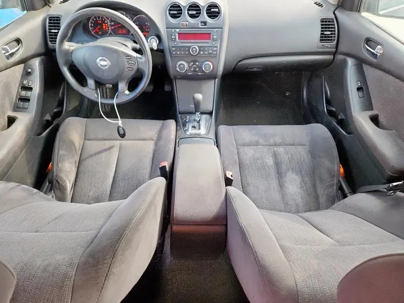 2010 NISSAN ALTIMA BASE  