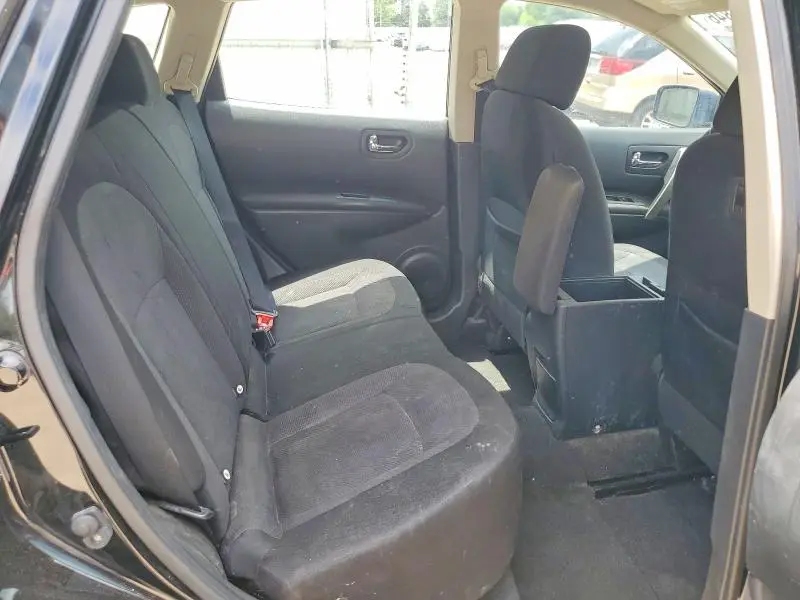 2011 NISSAN ROGUE S  