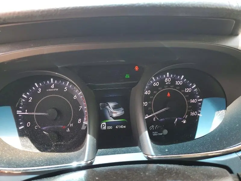 2015 TOYOTA AVALON LIMITED  