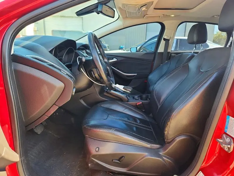 2012 FORD FOCUS TITANIUM  