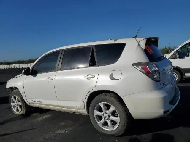 2013 TOYOTA RAV4 EV   