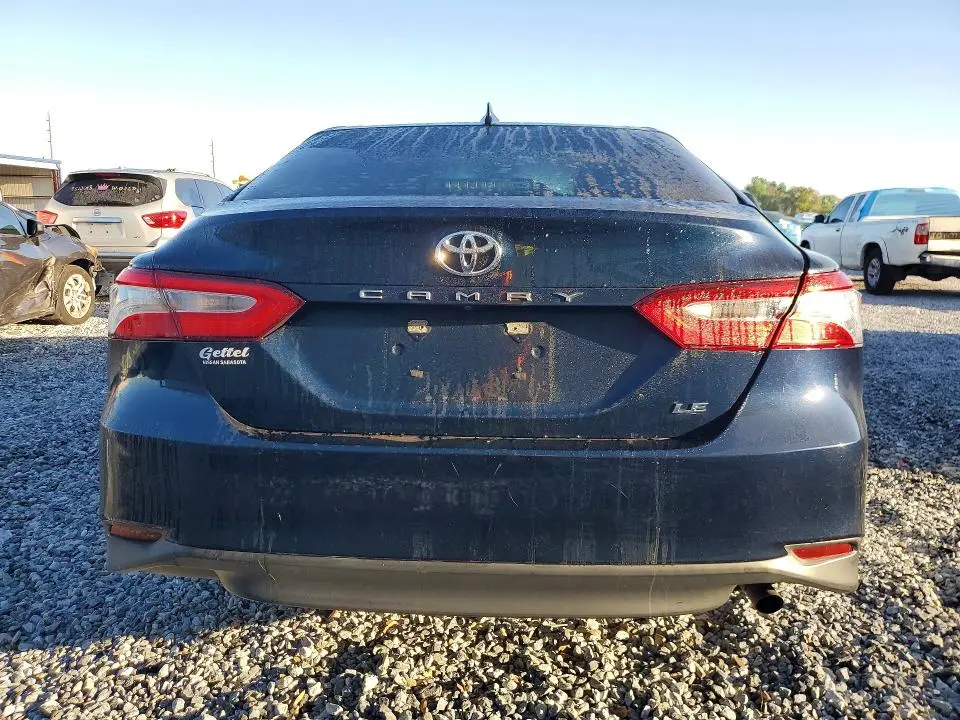 2019 TOYOTA CAMRY LE  