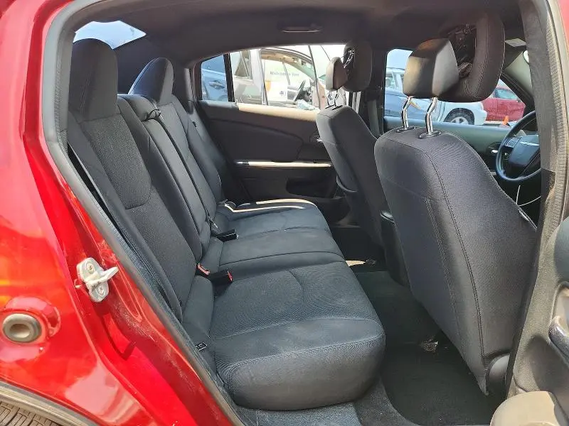 2013 CHRYSLER 200 LX  
