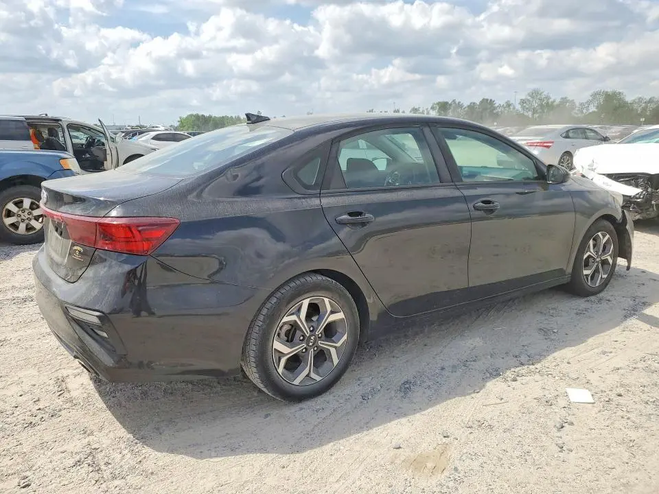 2019 KIA FORTE LXS  