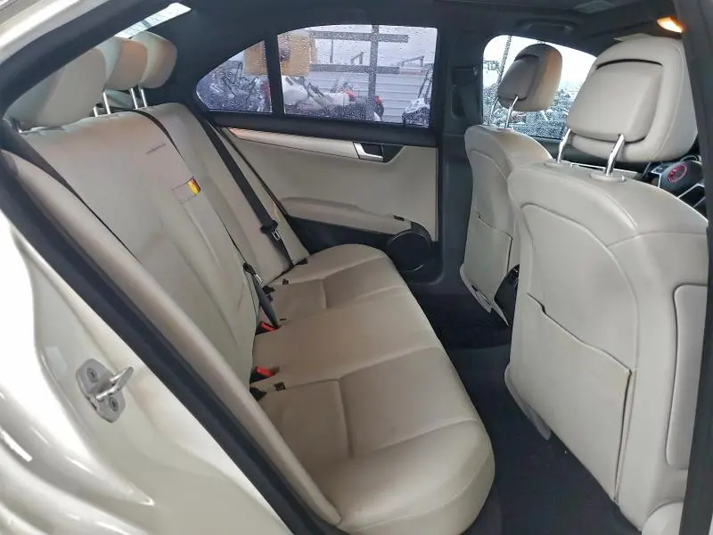 2012 MERCEDES-BENZ C 250  