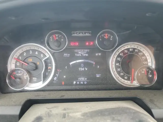 2016 RAM 1500 SLT