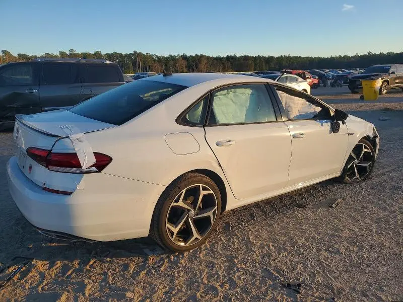 2020 VOLKSWAGEN PASSAT R-LINE  