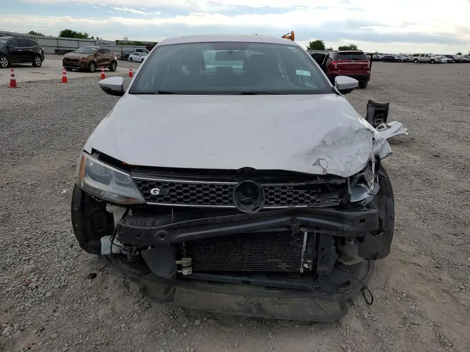 2013 VOLKSWAGEN JETTA GLI  