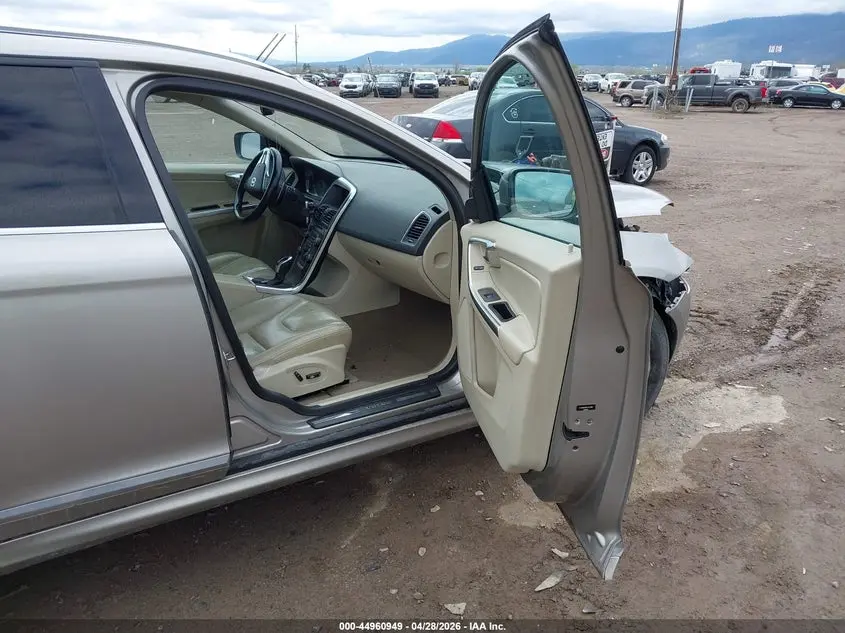 2014 VOLVO XC60 T6 PREMIER PLUS