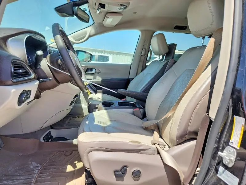 2017 CHRYSLER PACIFICA TOURING L PLUS  