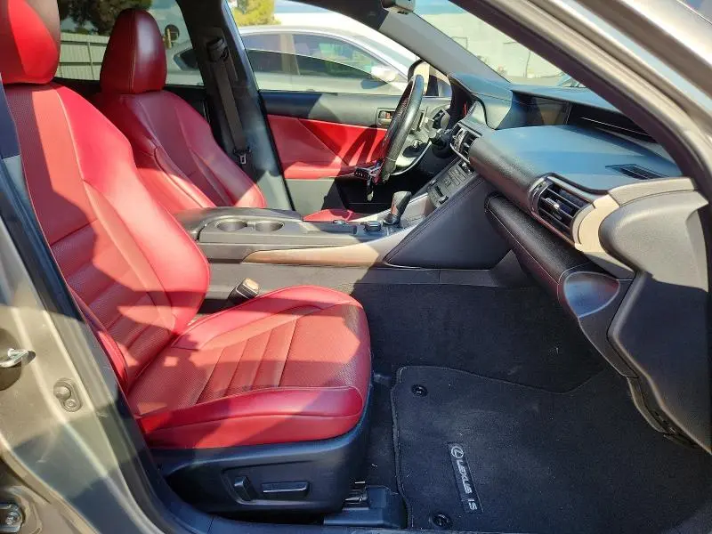 2019 LEXUS IS 300  