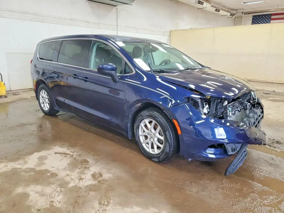 2017 CHRYSLER PACIFICA TOURING  