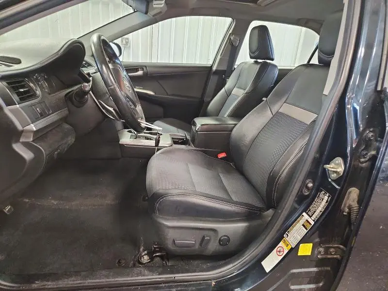 2014 TOYOTA CAMRY SE  