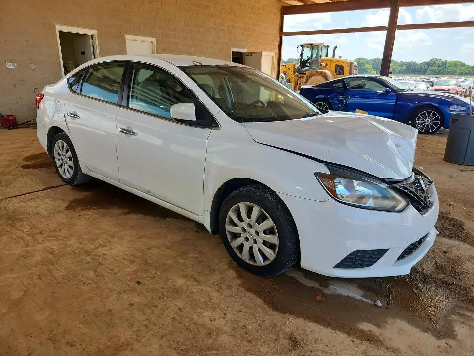 2016 NISSAN SENTRA SV  