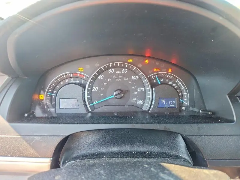 2014 TOYOTA CAMRY LE  