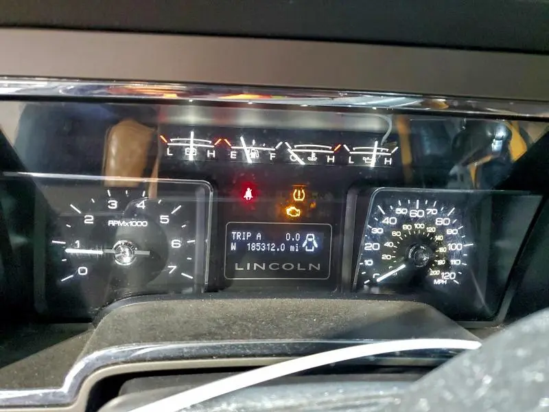 2013 LINCOLN NAVIGATOR   