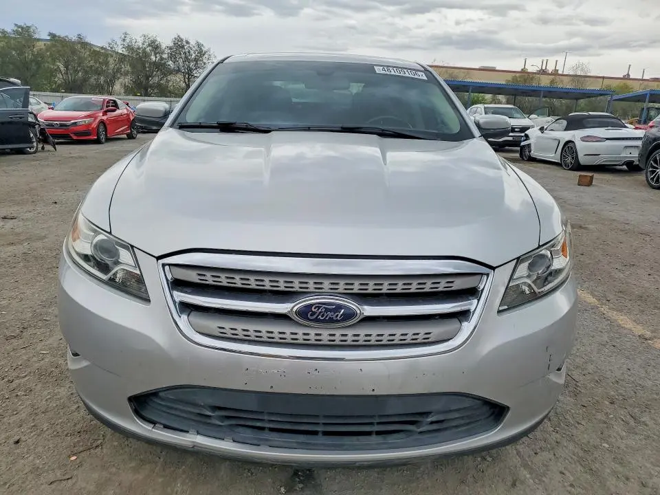 2011 FORD TAURUS SEL  