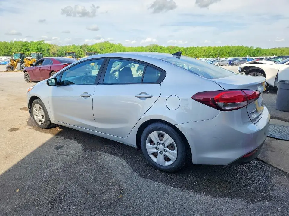 2018 KIA FORTE LX  