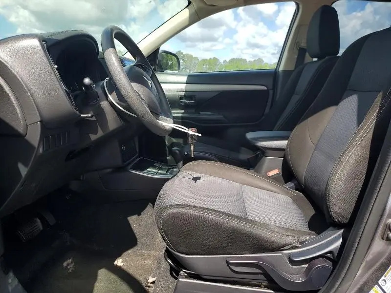 2018 MITSUBISHI OUTLANDER SE  
