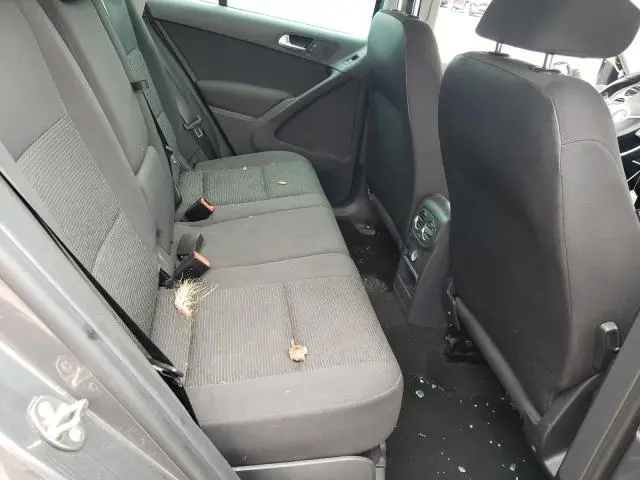 2015 VOLKSWAGEN TIGUAN S  