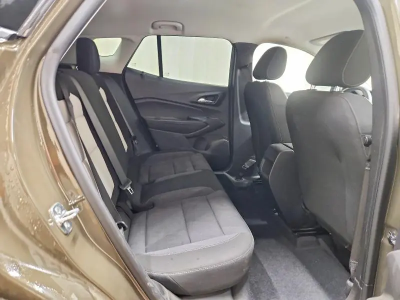2024 CHEVROLET TRAX LS  